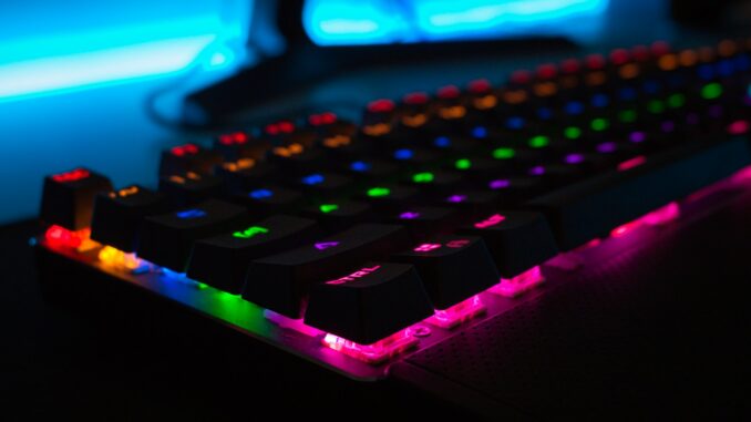 Gaming RGB Tastatur